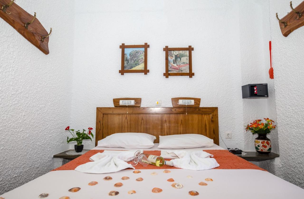 Haus Niko Apartments And Suites Nea Poteidaia Ngoại thất bức ảnh