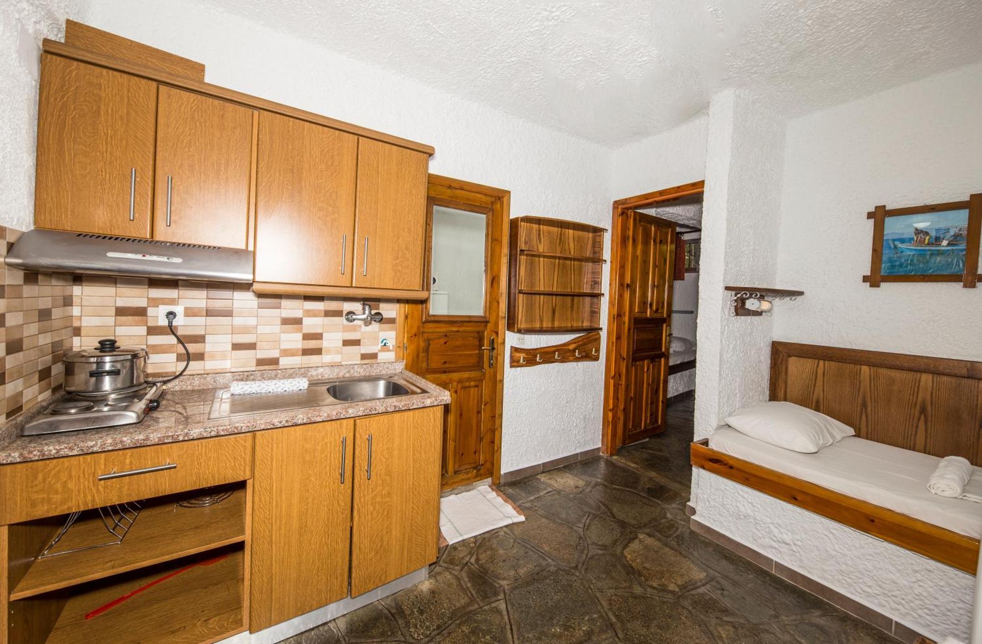 Haus Niko Apartments And Suites Nea Poteidaia Phòng bức ảnh