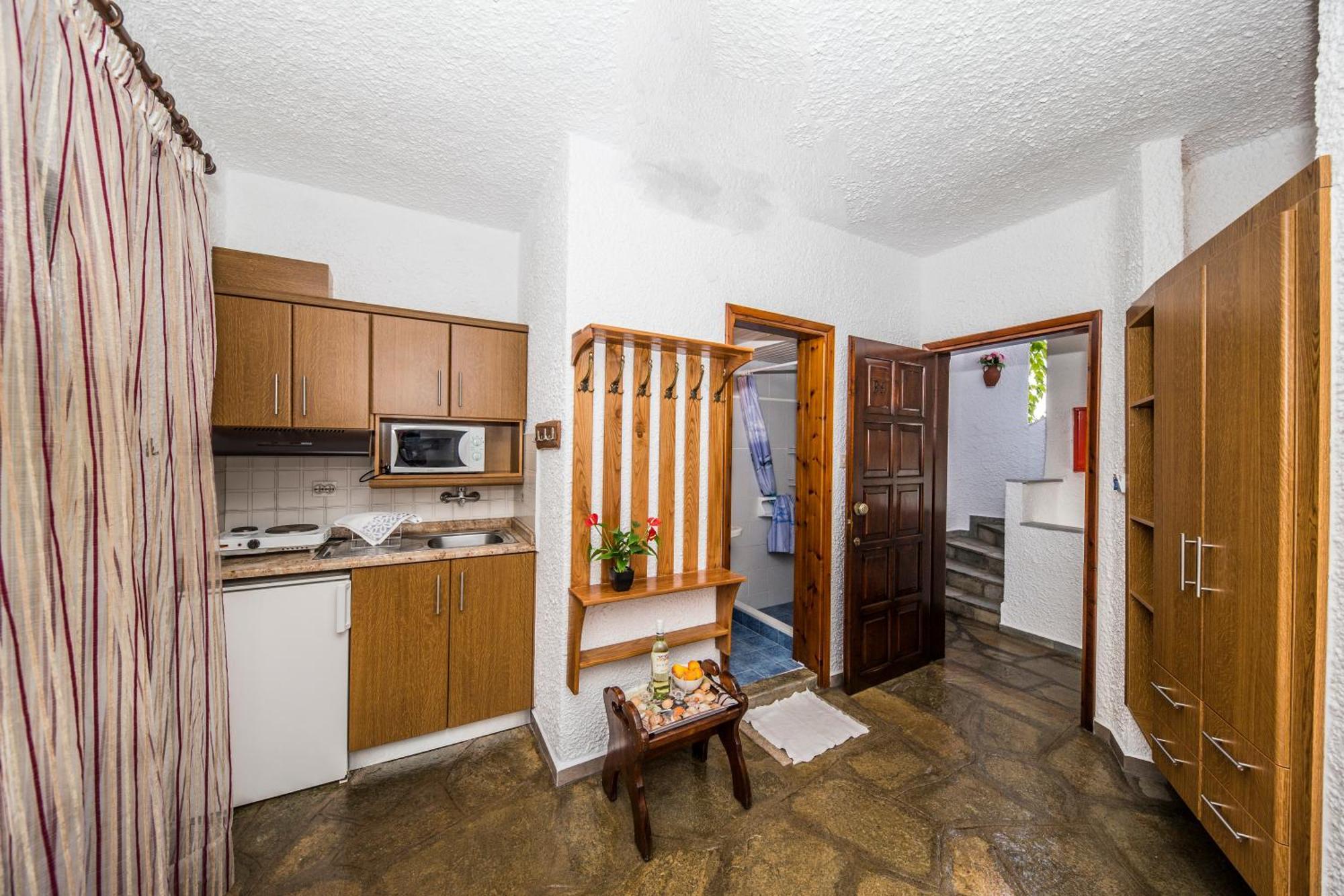 Haus Niko Apartments And Suites Nea Poteidaia Phòng bức ảnh