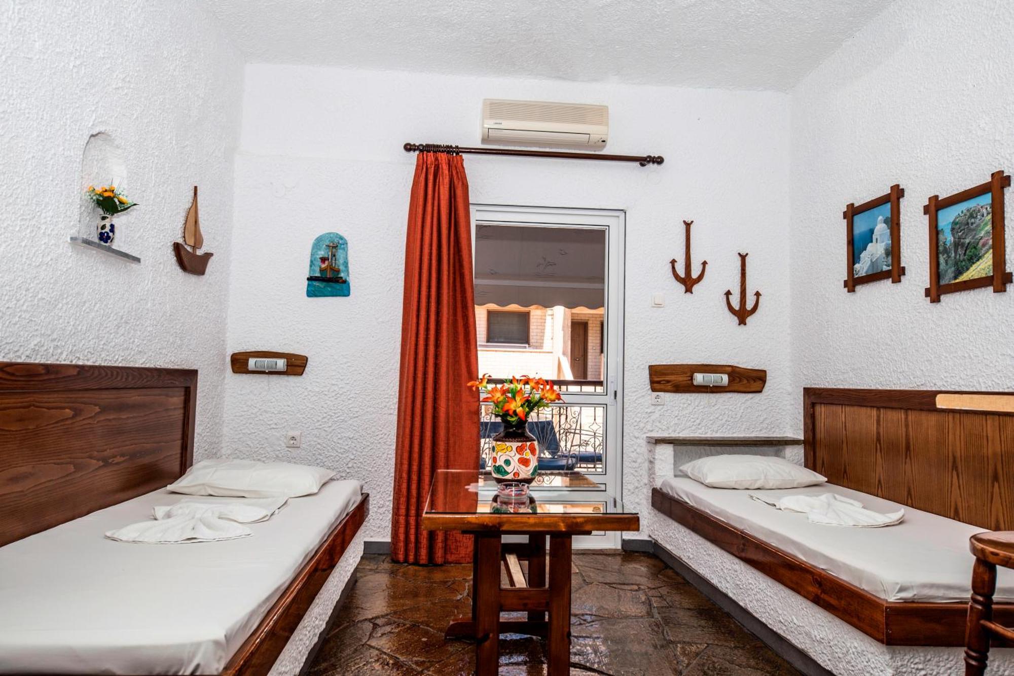 Haus Niko Apartments And Suites Nea Poteidaia Phòng bức ảnh