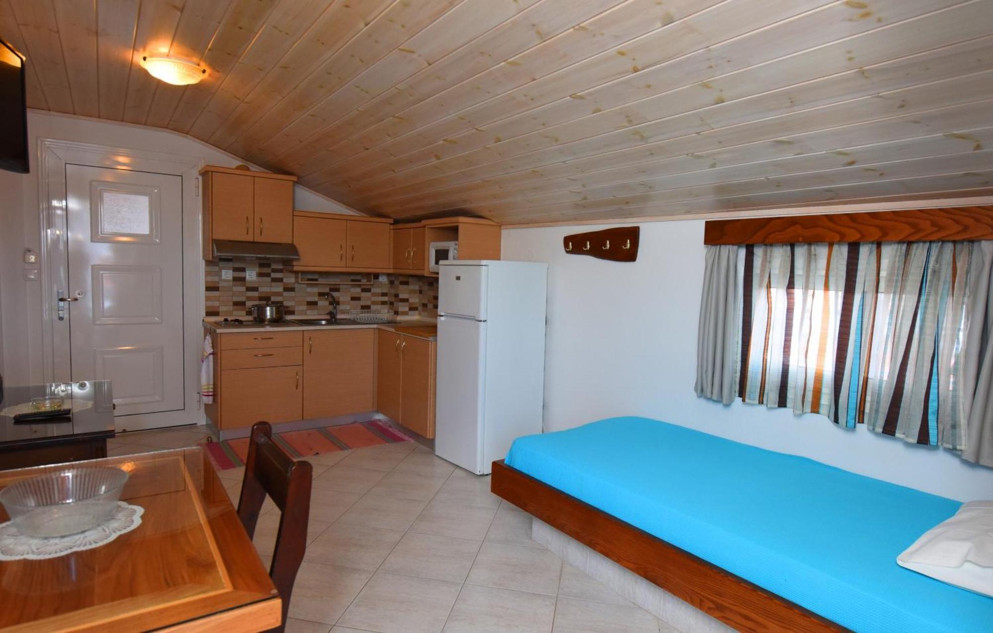 Haus Niko Apartments And Suites Nea Poteidaia Phòng bức ảnh